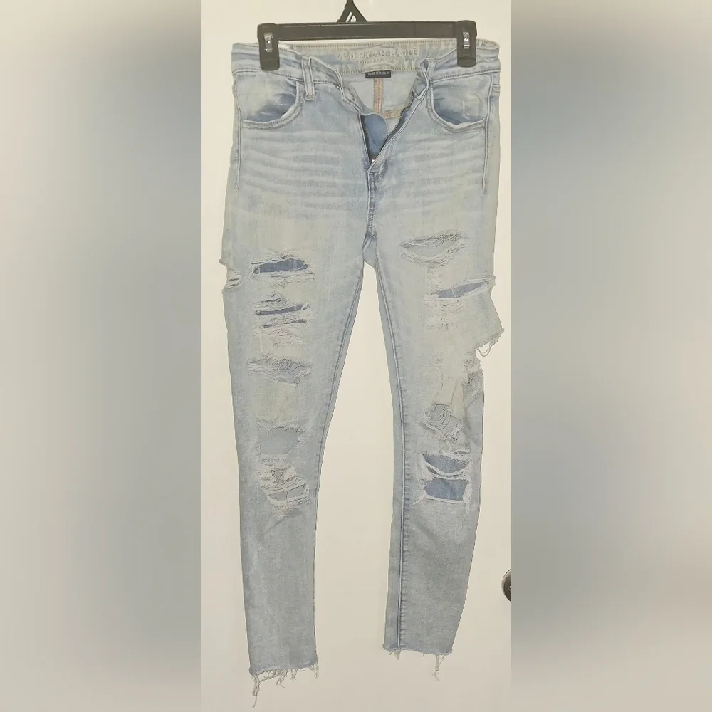 Very Distressed American Eagle Outfitters Light Blue Denim Jeans - Picture 1 of 4